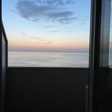 Апартаменты Il Balcone Sul Mare Порто-Реканати Экстерьер фото